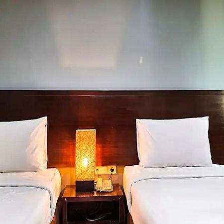 N1 Hotel Tanah Abang Jakarta Buitenkant foto