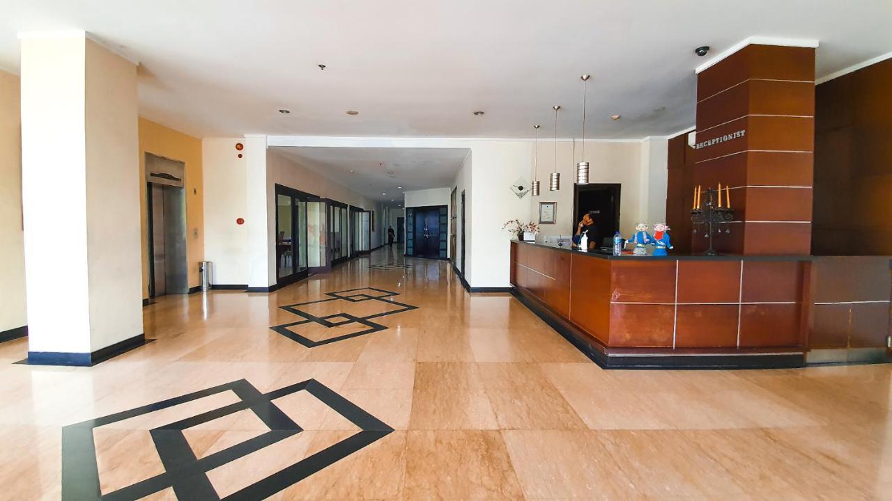 N1 Hotel Tanah Abang Jakarta Buitenkant foto